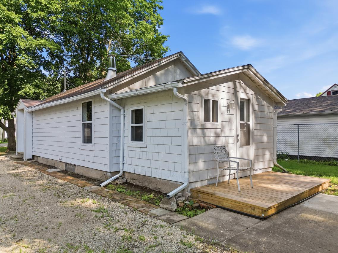 919 Sheridan Ave., Dixon, IL 61021