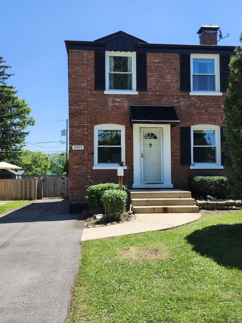 1953 Illinois St., Des Plaines, IL 60018