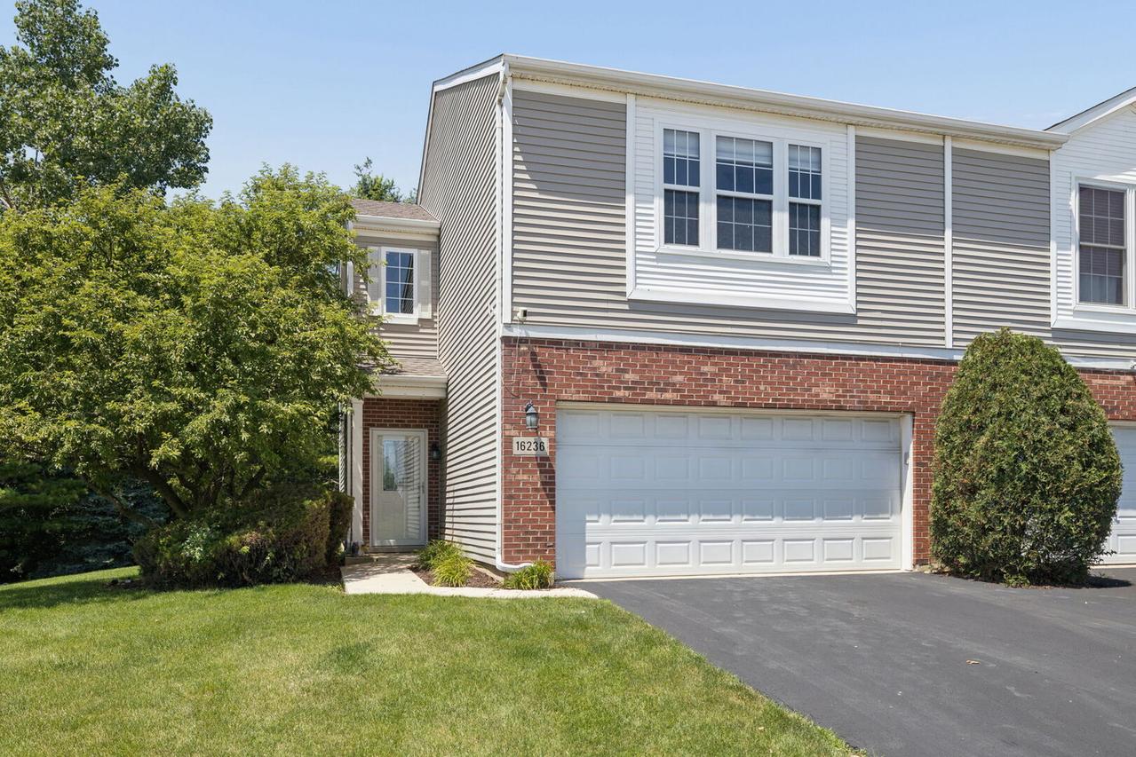 16236 Golfview Dr., Lockport, IL 60441