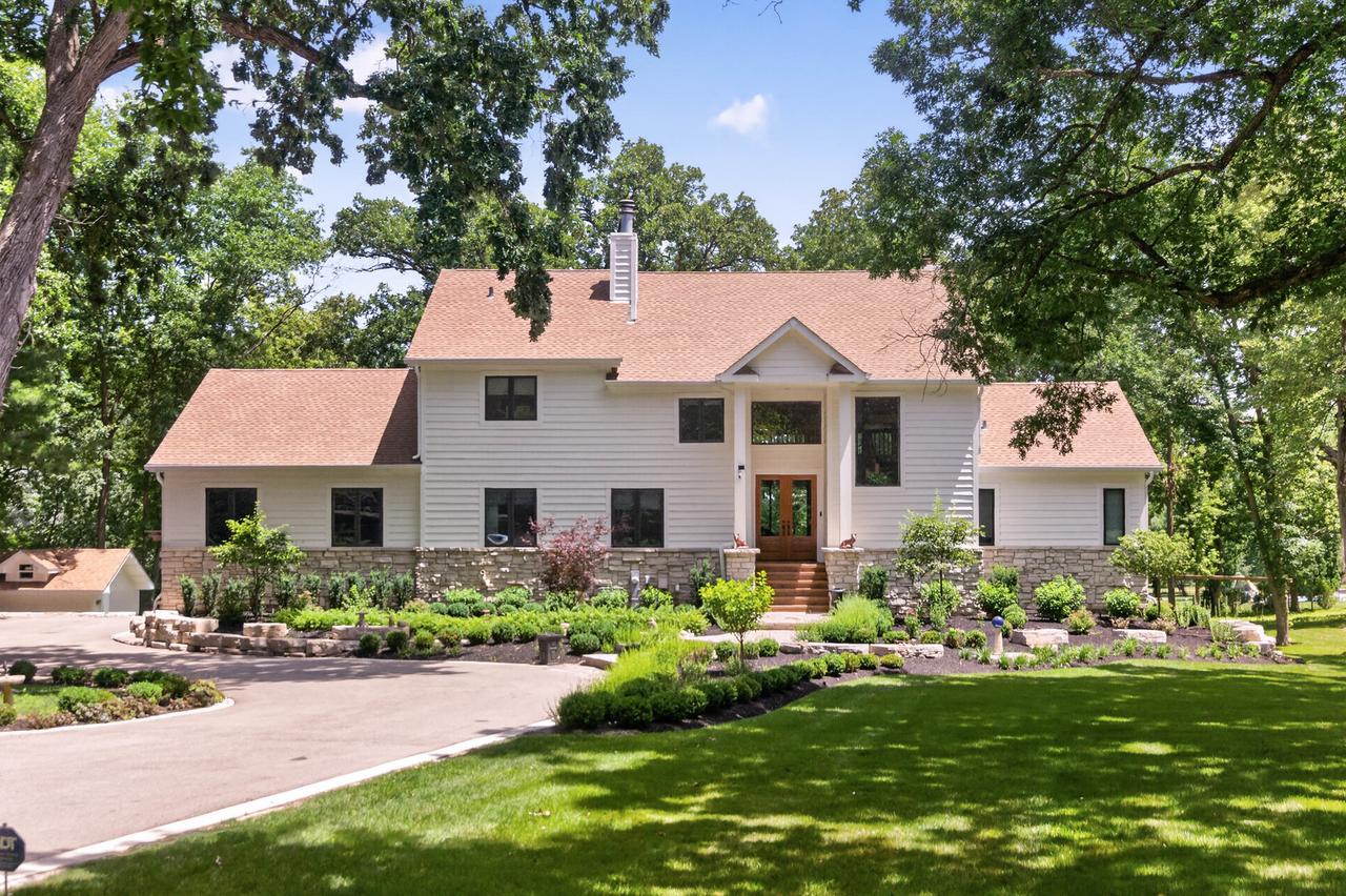 41W438 Barlow Dr., St. Charles, IL 60175