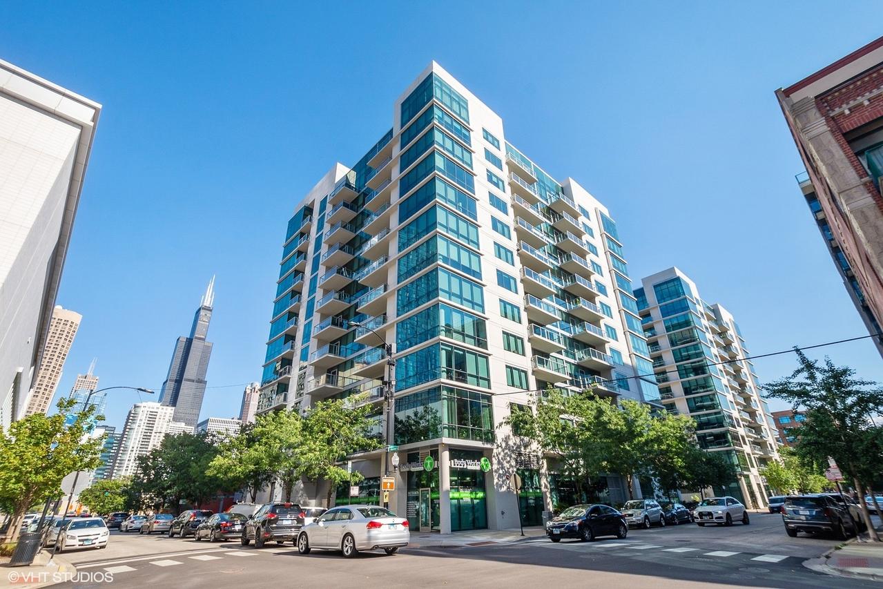 125 S Green St. #1207B, Chicago, IL 60607