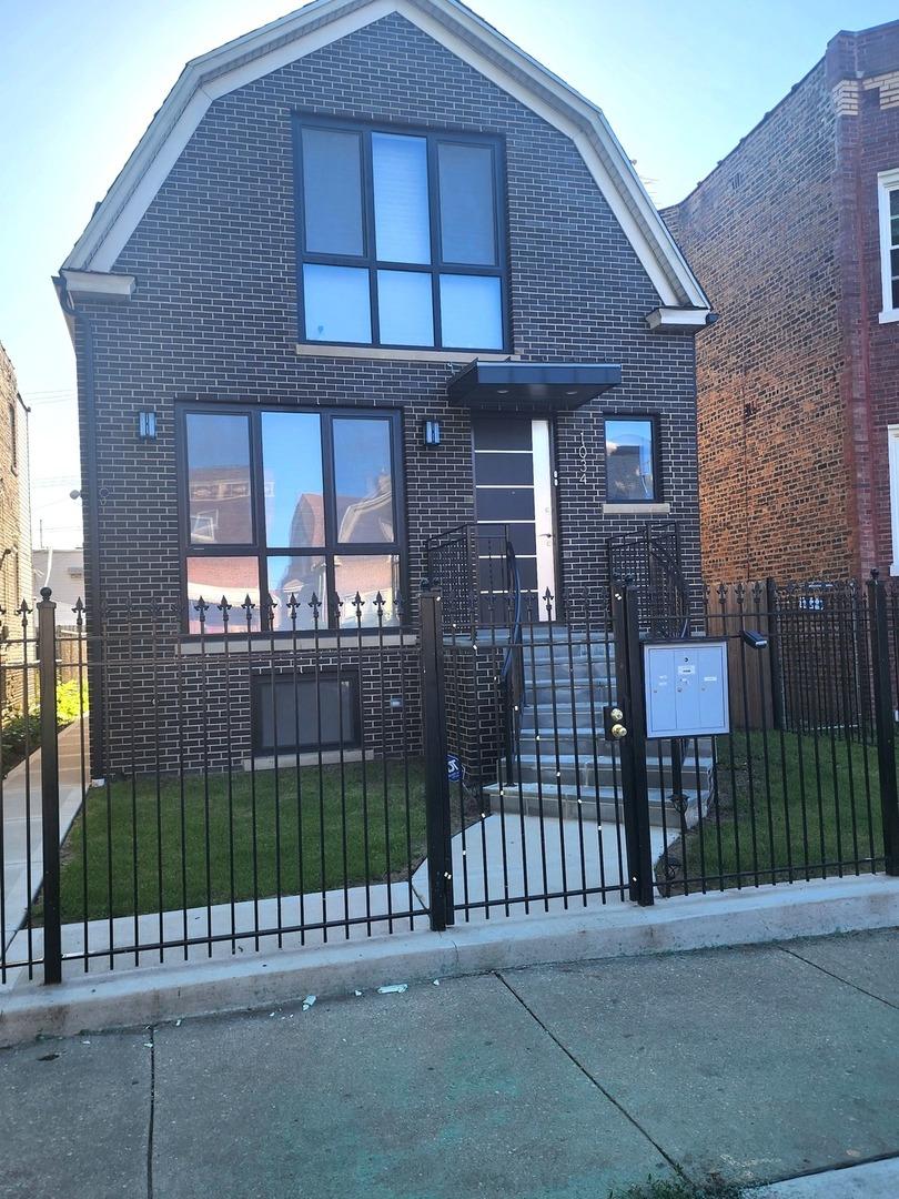 1034 N Drake Ave., Chicago, IL 60651