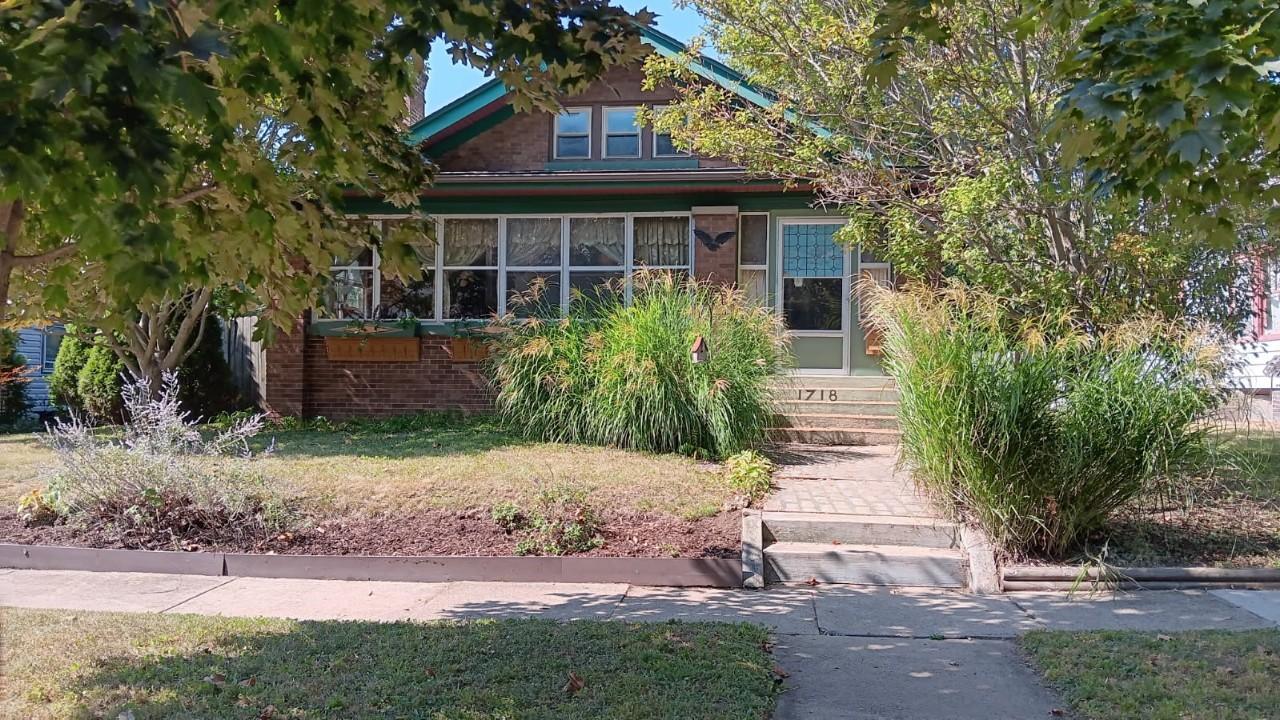 1718 Douglas St., Rockford, IL 61103