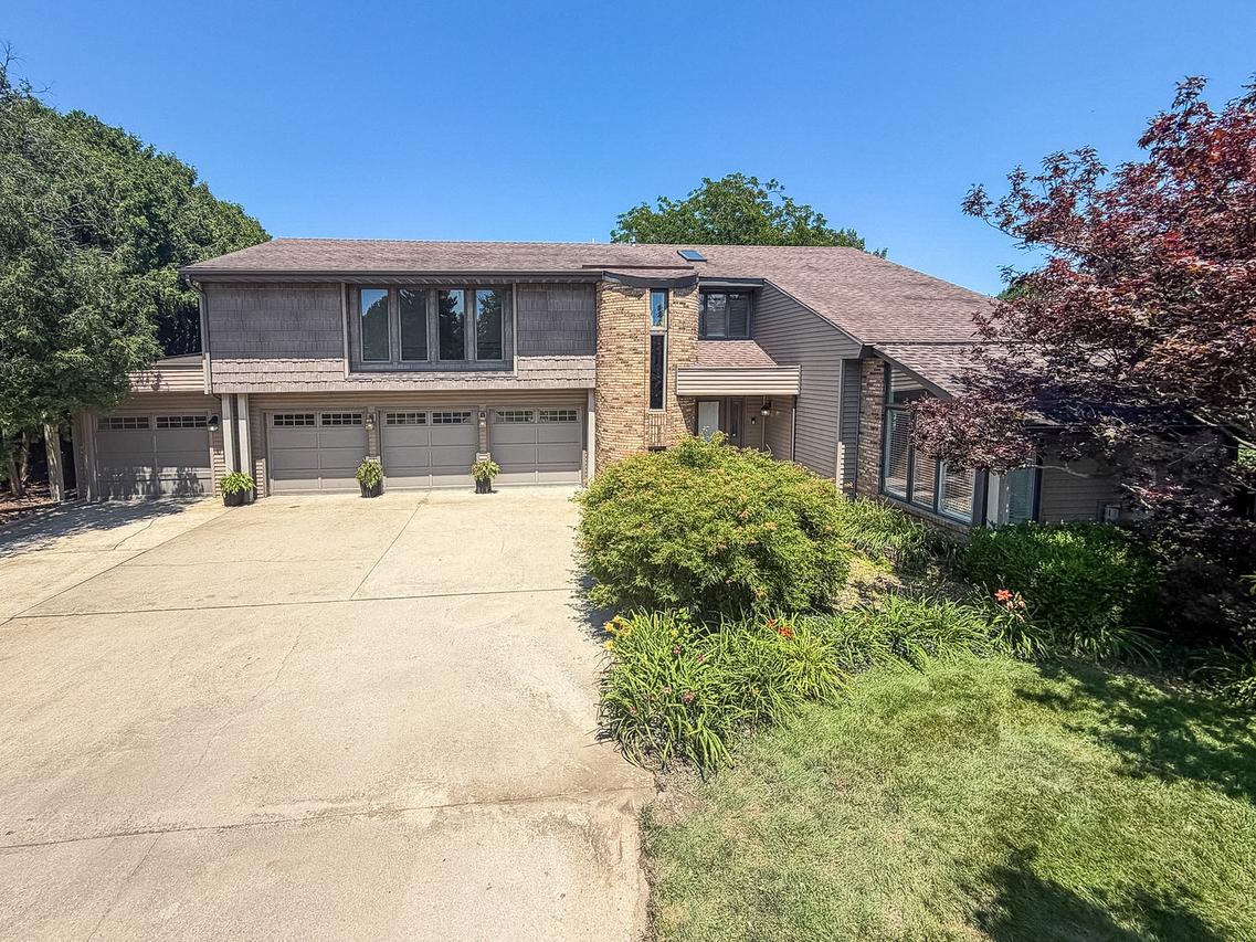 1171 Gloria Ct., Monticello, IL 61856