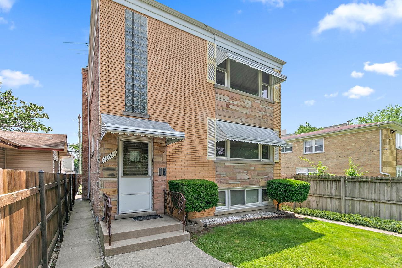 2115 N Mobile Ave., Chicago, IL 60639