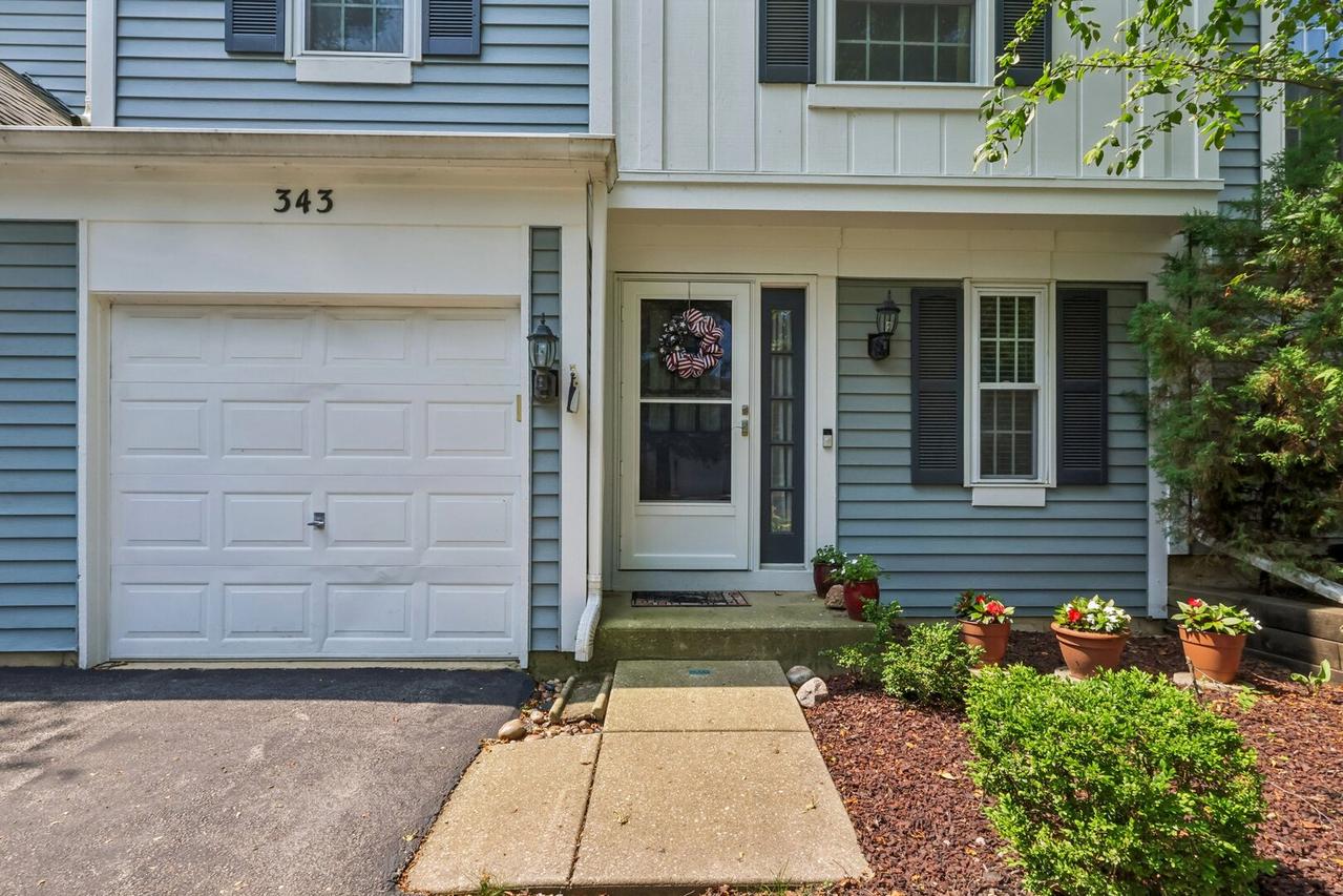 343 Cane Garden Cir. #CIR, Aurora, IL 60504