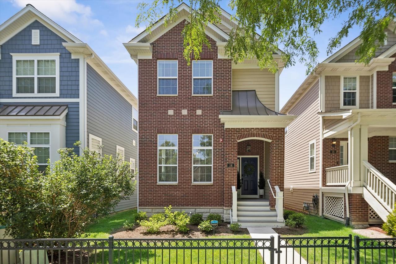 14 N Dryden Pl., Arlington Heights, IL 60005