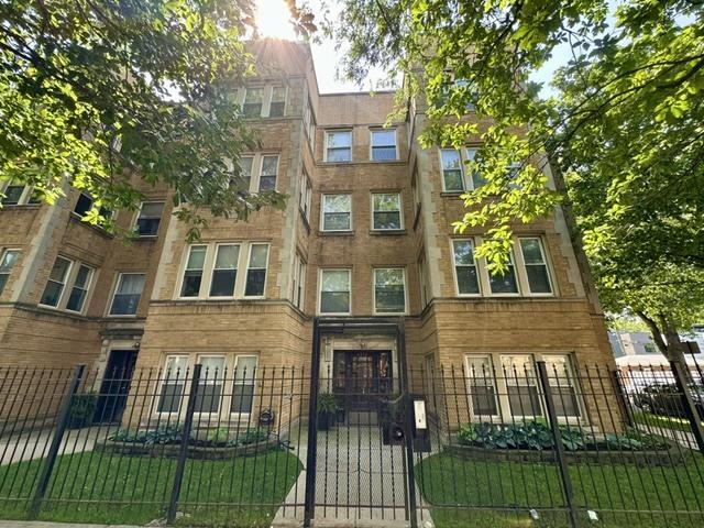 4056 N Sacramento Ave. #2, Chicago, IL 60618