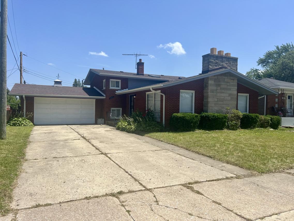 15635 Minerva Ave., Dolton, IL 60419