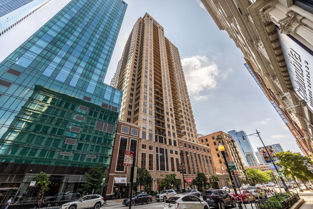 1111 S Wabash Ave. #2210, Chicago, IL 60605