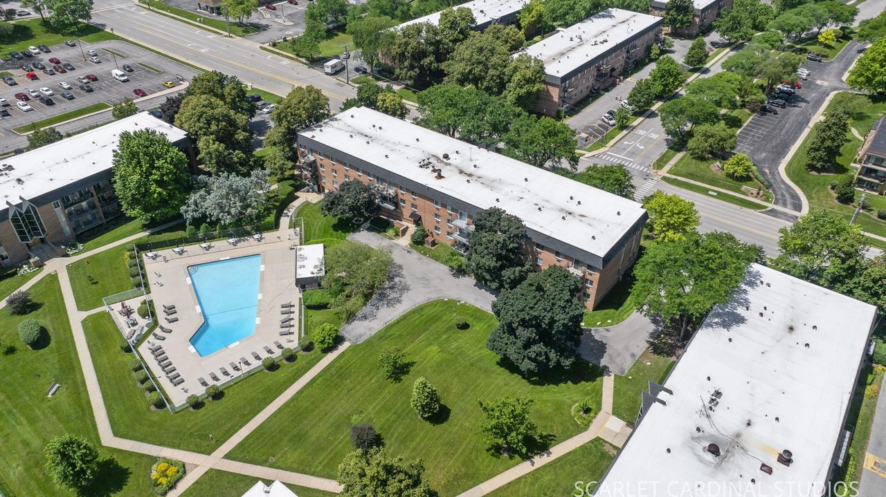 1060 N Mill St. #202, Naperville, IL 60563