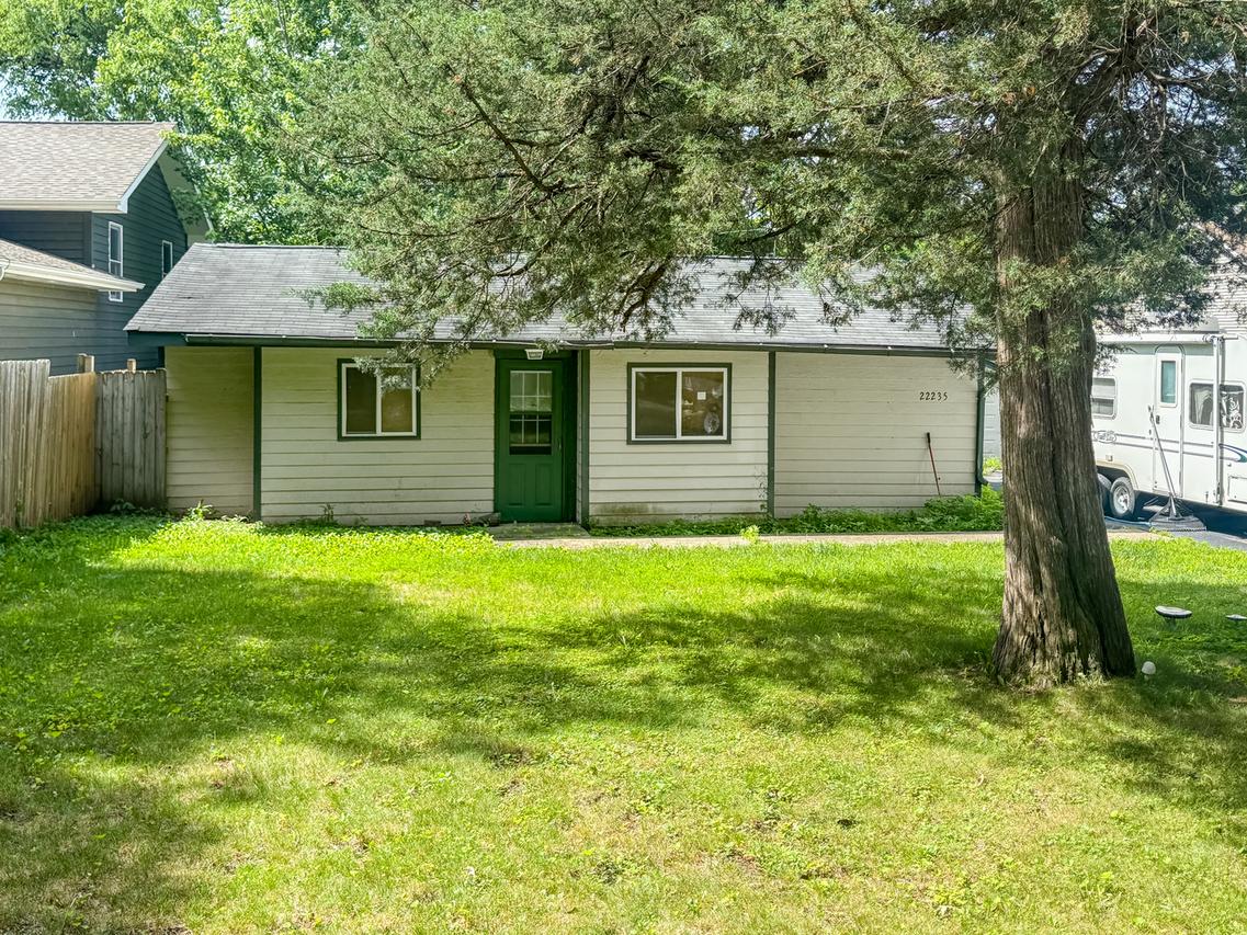 22235 W Greene Ln., Antioch, IL 60002