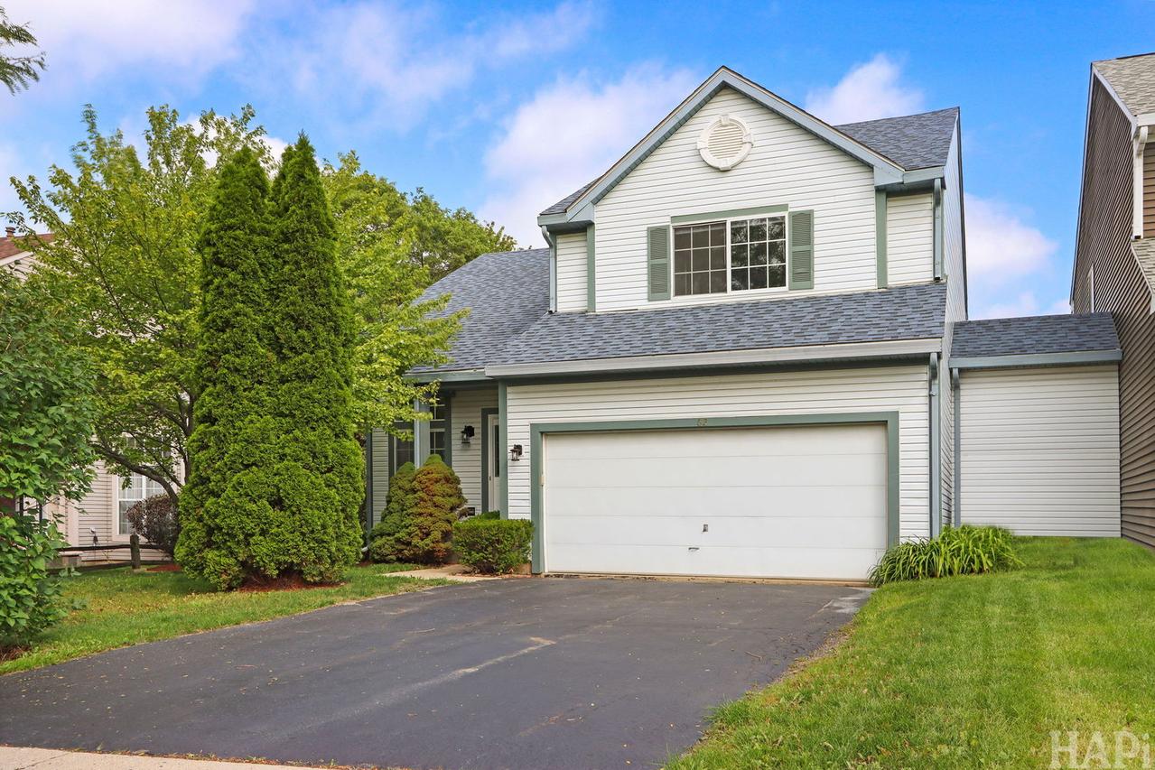 62 E Rustic Ln., Round Lake Beach, IL 60073