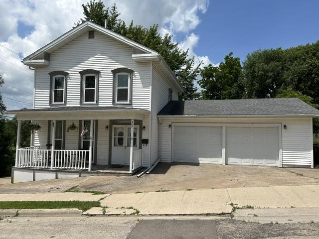 302 N Carroll St., Mt. Carroll, IL 61053