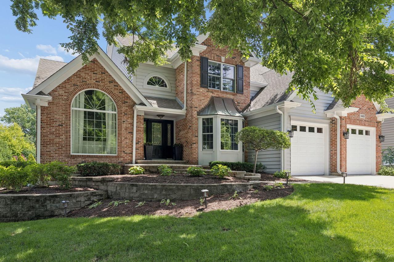 5401 Challen Pl., Downers Grove, IL 60515