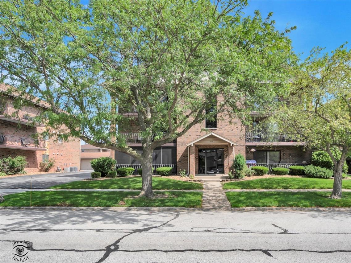8124 W 169th St. #1W, Tinley Park, IL 60477