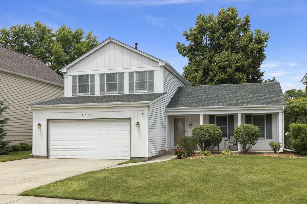 1396 Huntington Dr., Mundelein, IL 60060