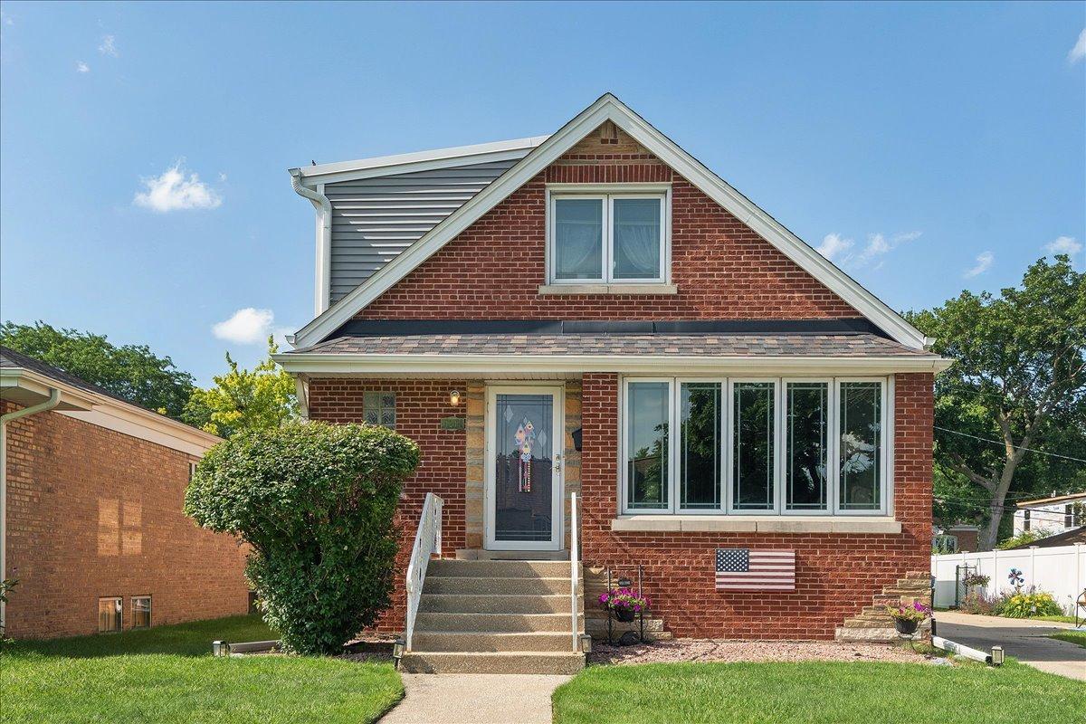 4244 Adeline Dr., Oak Lawn, IL 60453