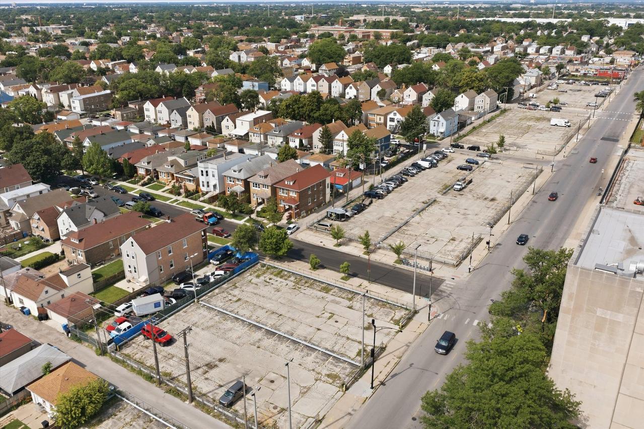 2849-3139 W 51st St., Chicago, IL 60632