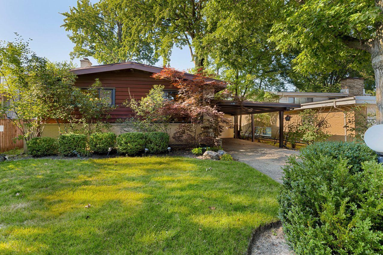 3850 Enfield Ave., Skokie, IL 60076