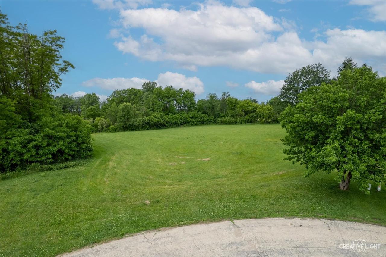 Lot 4 Country View Ln., Campton Hills, IL 60119