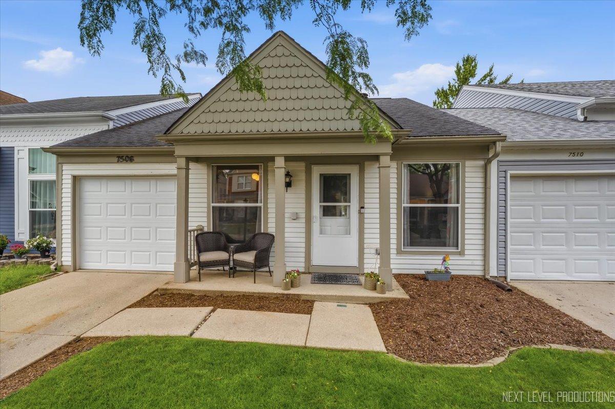 7506 Harrison St., Hanover Park, IL 60133