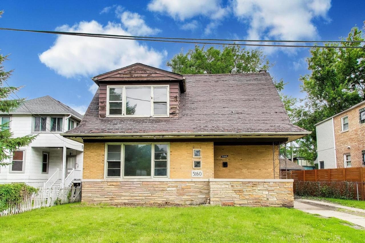 5160 W Sunnyside Ave., Chicago, IL 60630