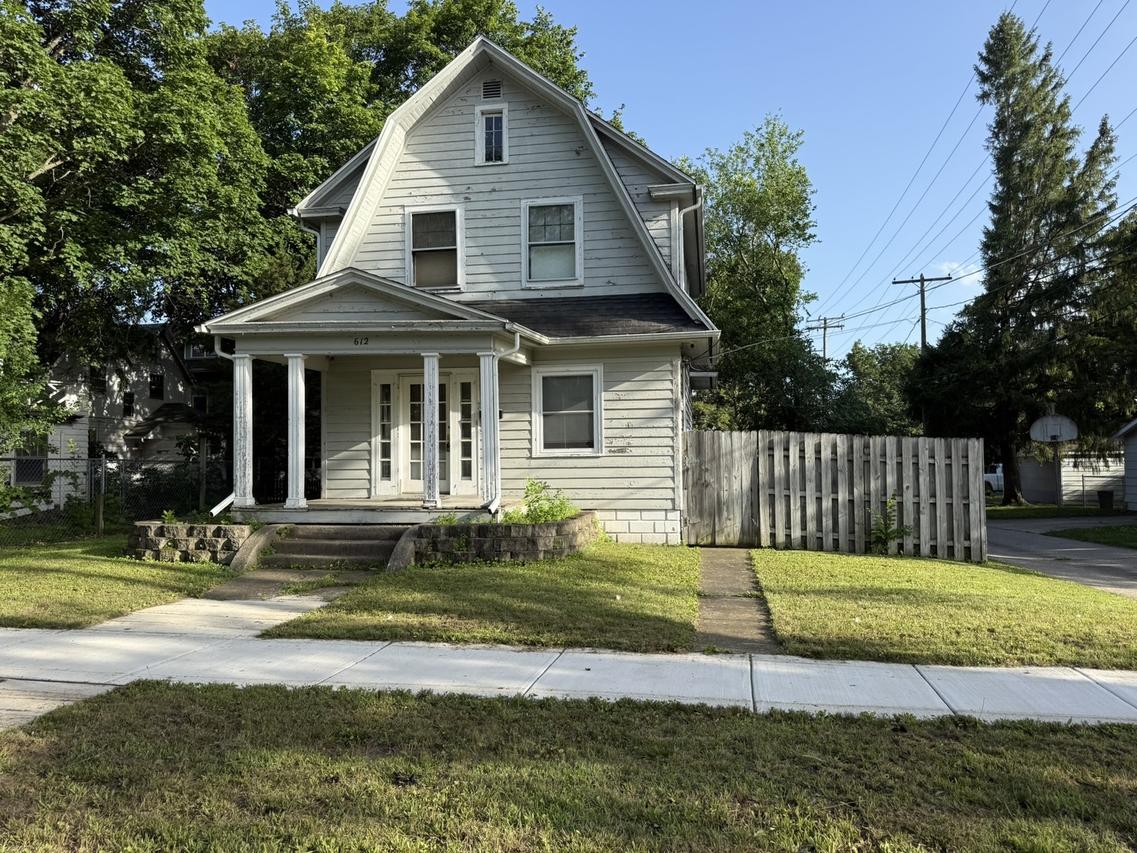 612 Ellis Ave., Rockford, IL 61103
