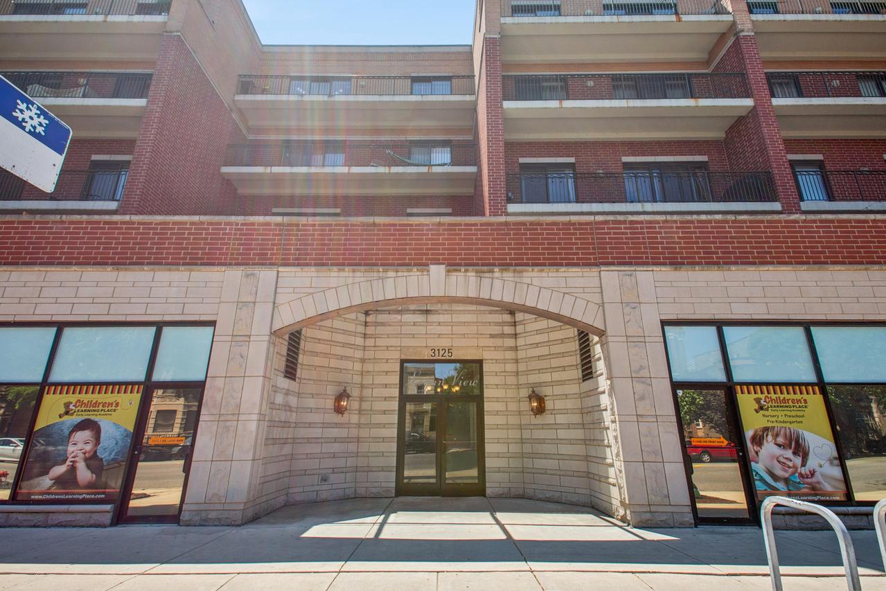 3125 W Fullerton Ave. #406, Chicago, IL 60647