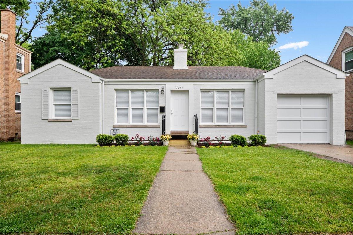 7087 N Mcalpin Ave., Chicago, IL 60646