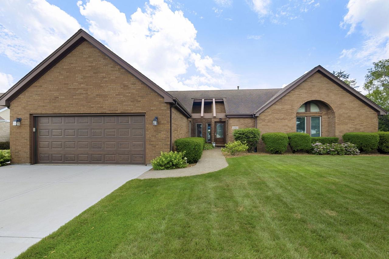 252 Miller St., Beecher, IL 60401