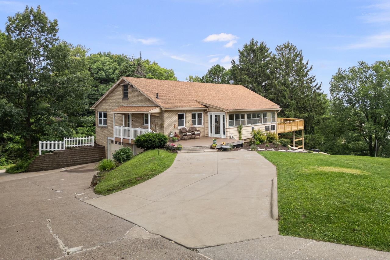 640 18th Ave., East Moline, IL 61244