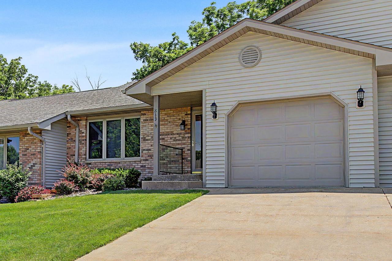 813 Shadow Bluff Dr., Galena, IL 61036
