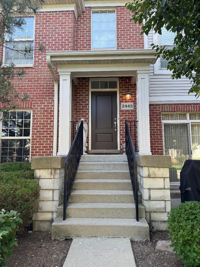2445 Waterbury Ln., Buffalo Grove, IL 60089
