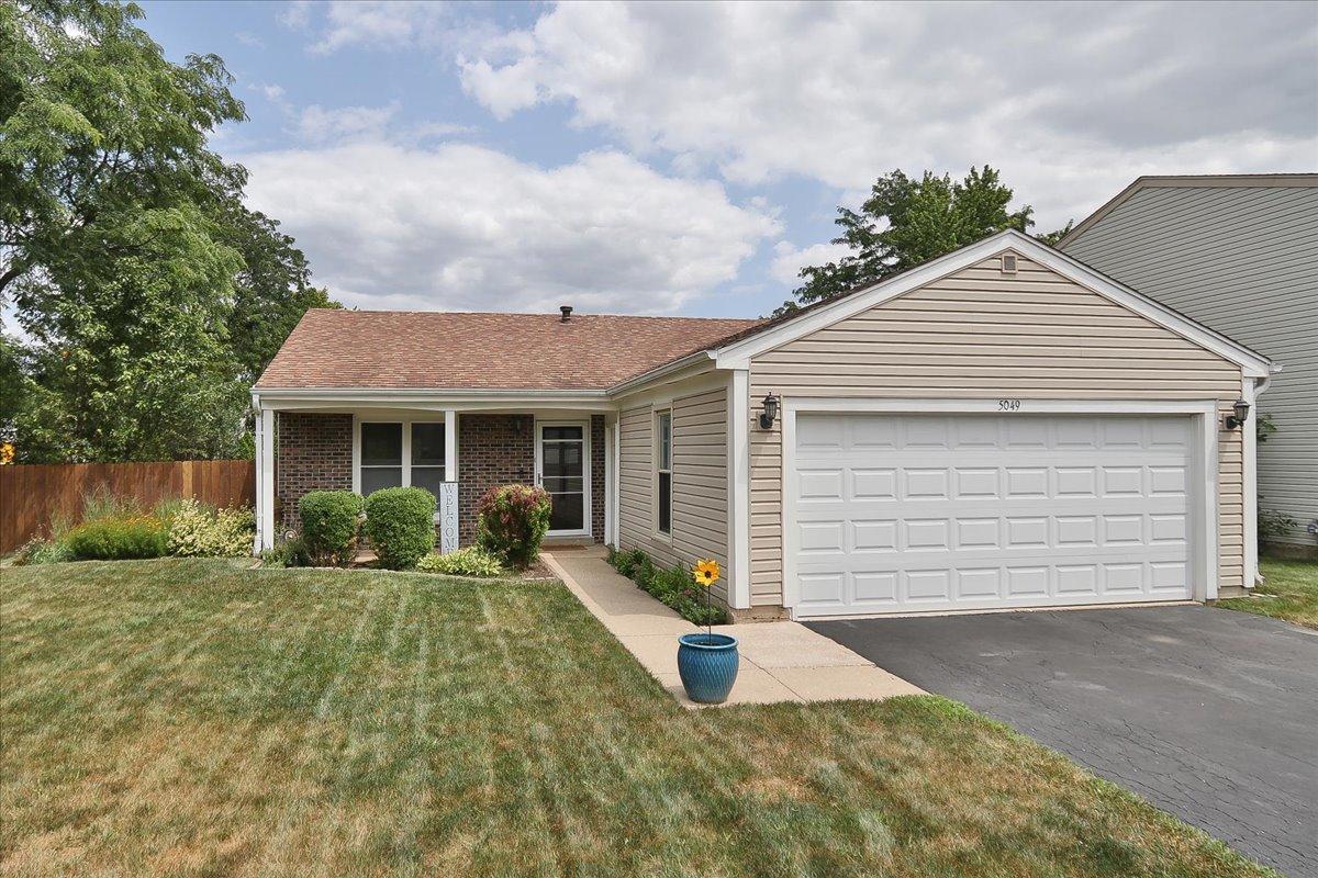 5049 Lichfield Dr., Hoffman Estates, IL 60010