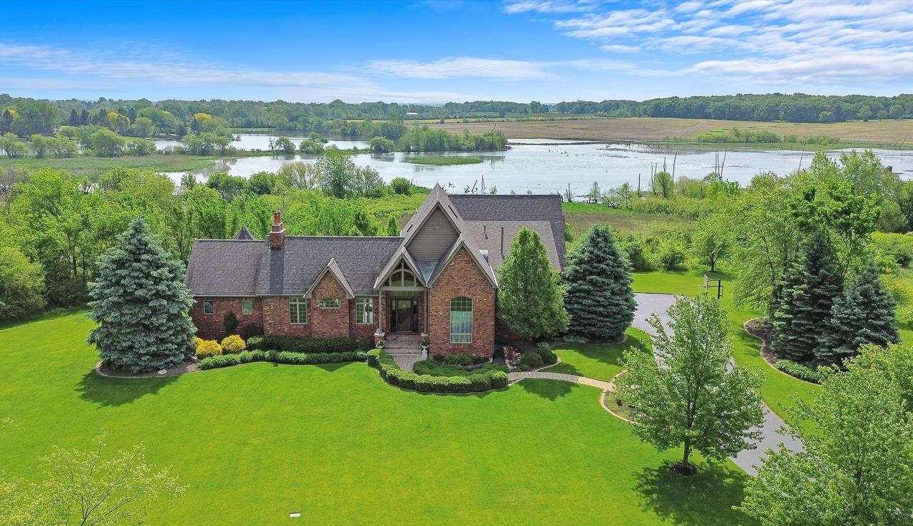 2939 E Water Tower Dr., Crete, IL 60417