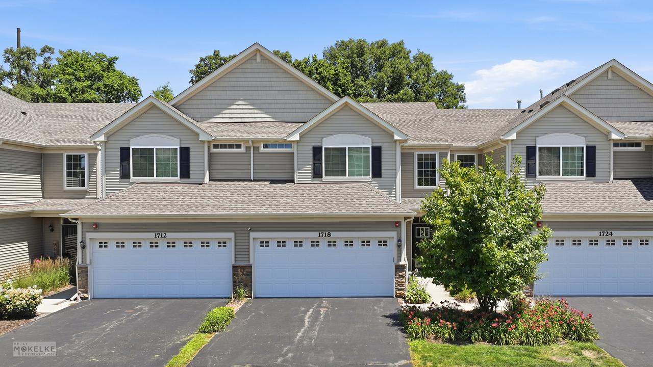 1718 Carlstedt Dr., Batavia, IL 60510