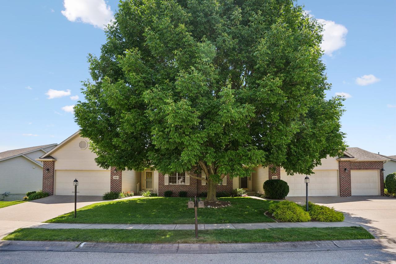3506 72nd St., Moline, IL 61265