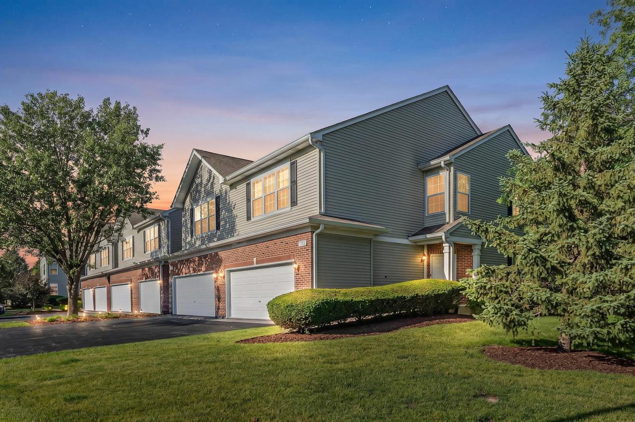 158 N Palmer Dr., Bolingbrook, IL 60490