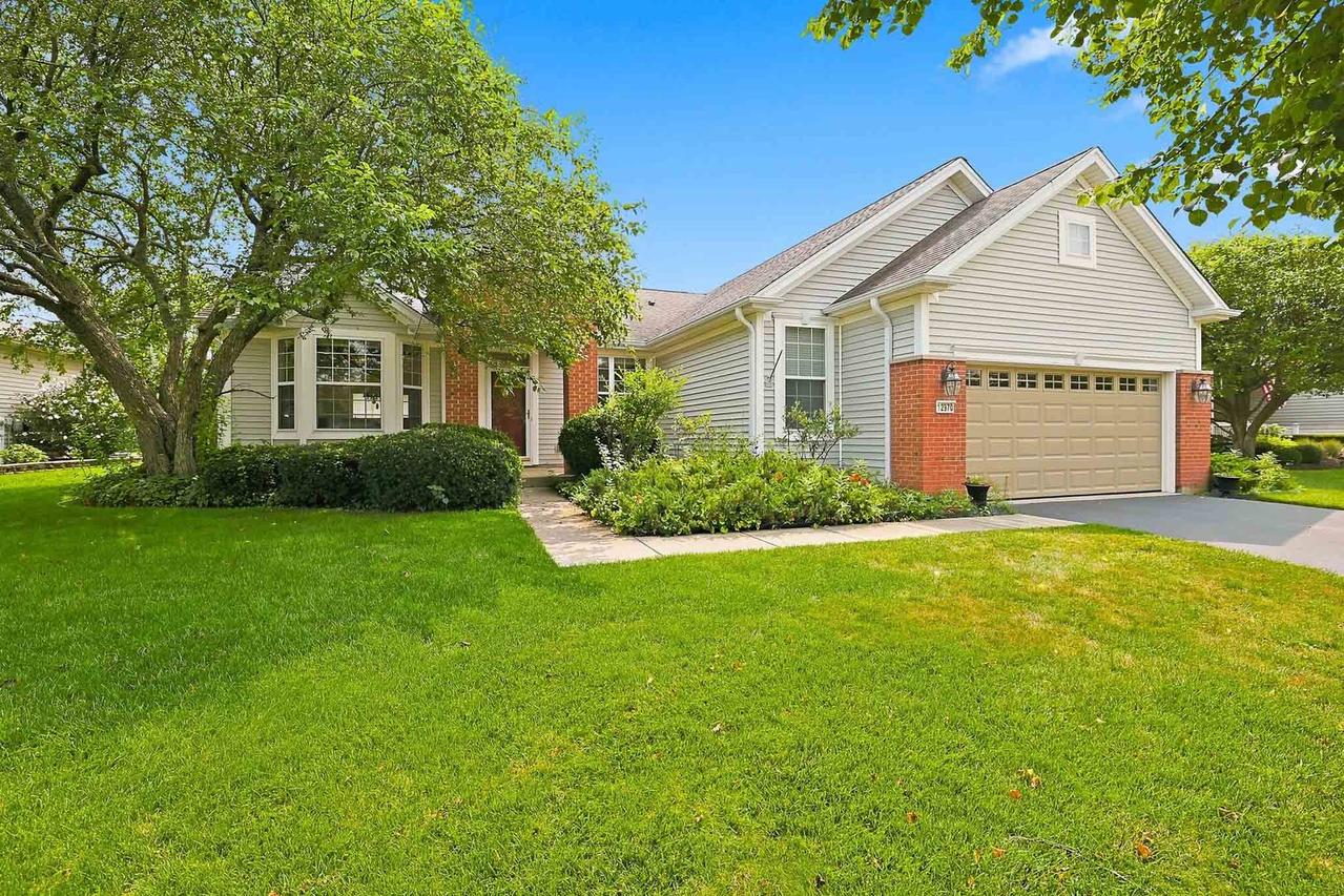 12970 Cold Springs Dr., Huntley, IL 60142
