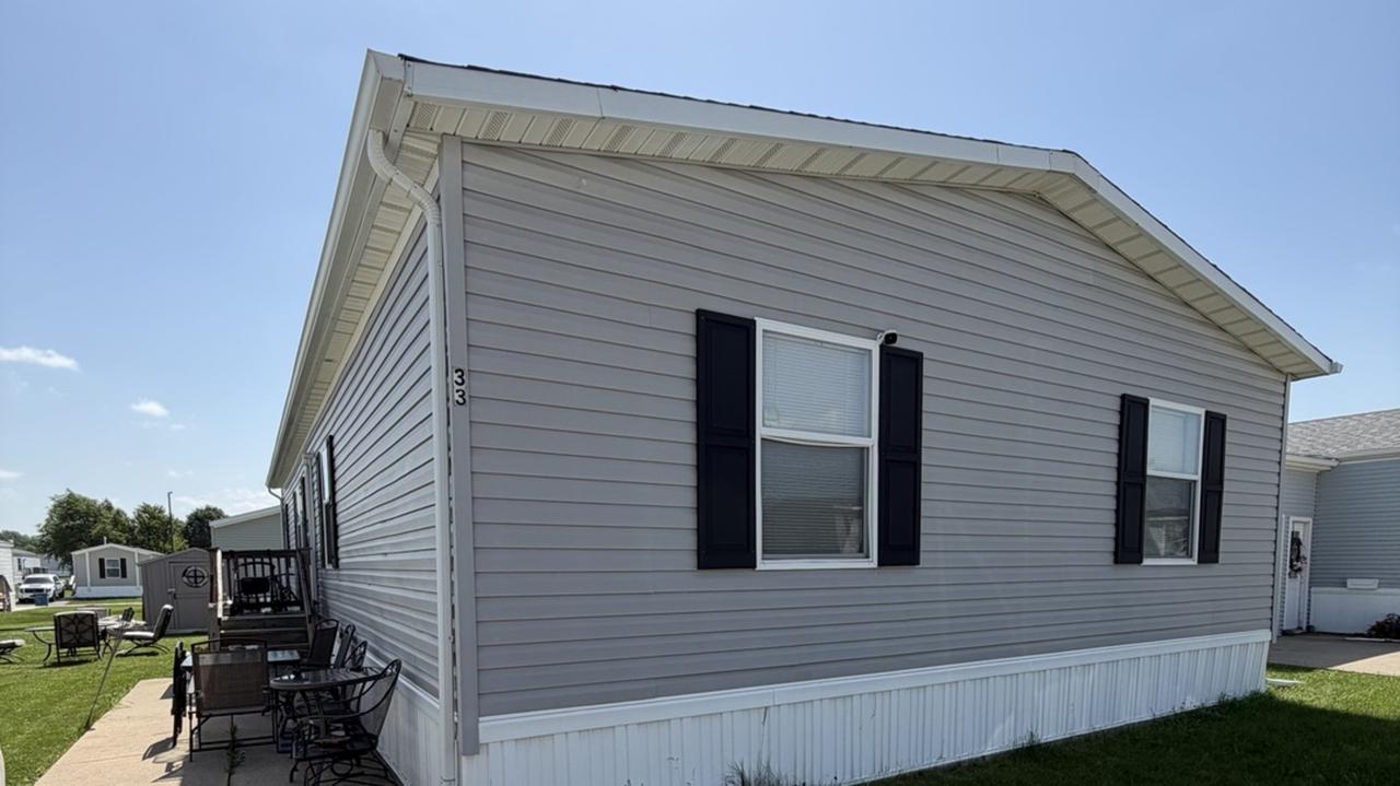 33 Saint Pauls Dr., Bourbonnais, IL 60914