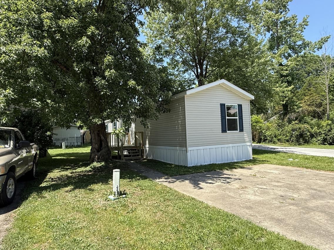 3 Franklin Ln., Carbondale, IL 62901