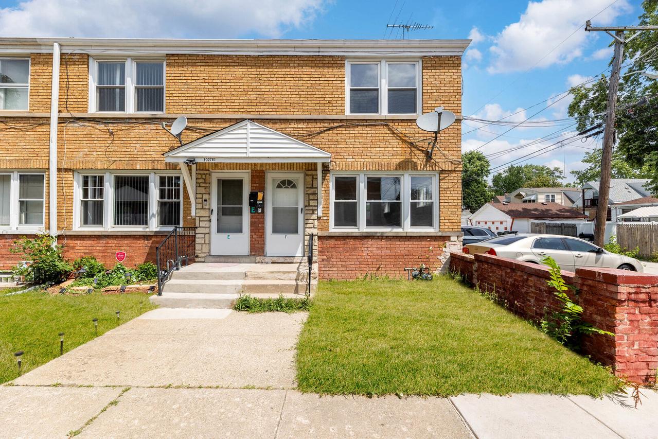 1027 Bellwood Ave. #f, Bellwood, IL 60104