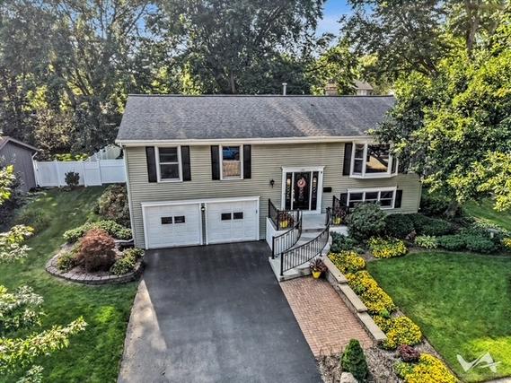 New Homes For Sale This Week That Attend Davis Elementary School: July 17th to July 23rd