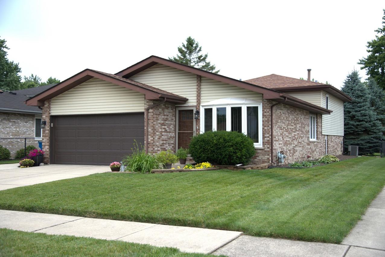 14230 Keeler Ave., Crestwood, IL 60418