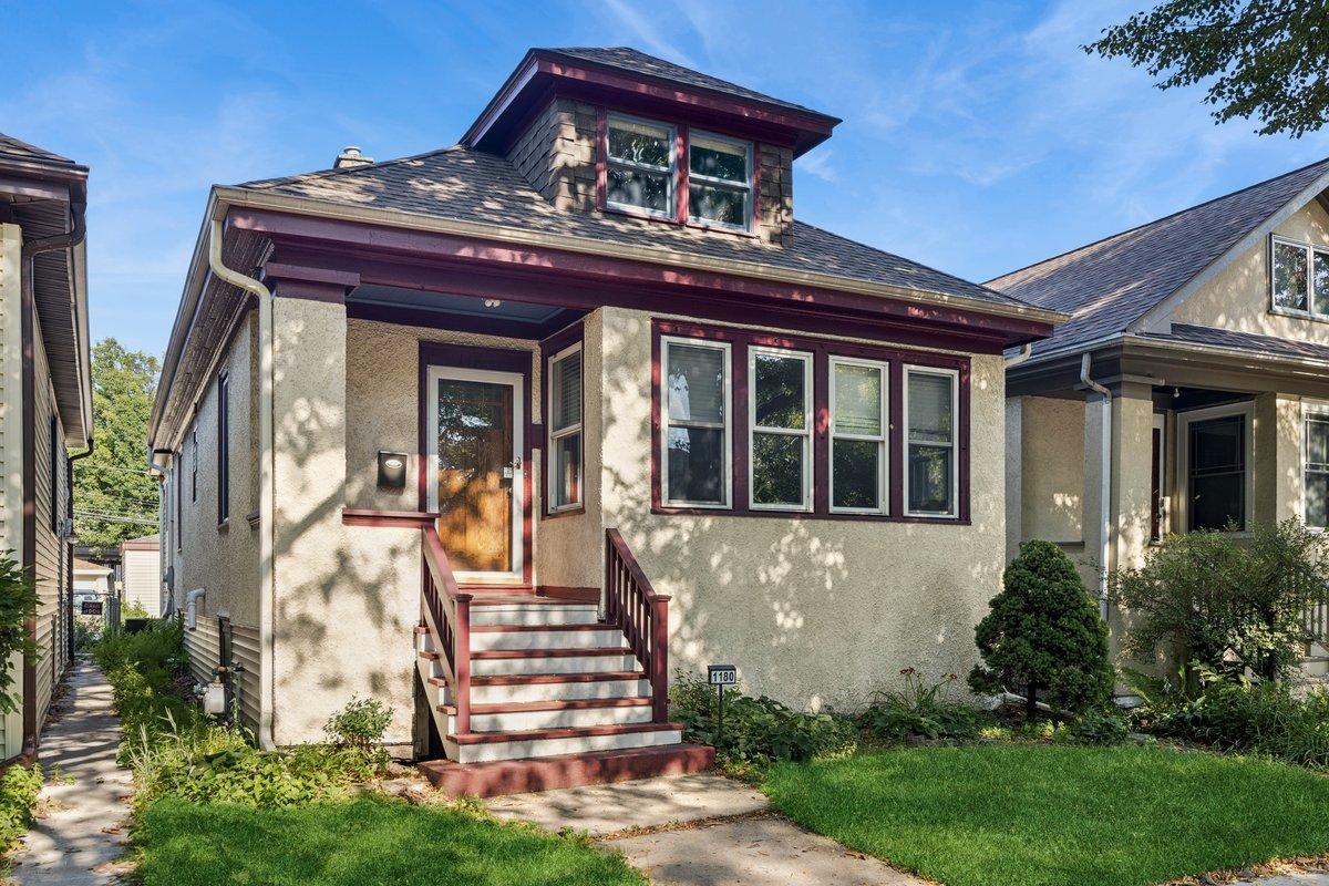 1180 Gunderson Ave., Oak Park, IL 60304