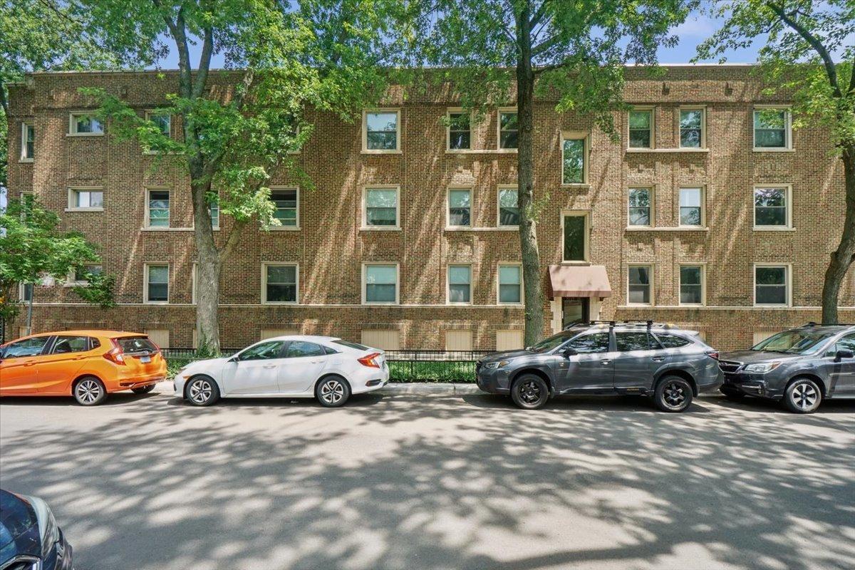 7025 N Wolcott Ave. #3, Chicago, IL 60626