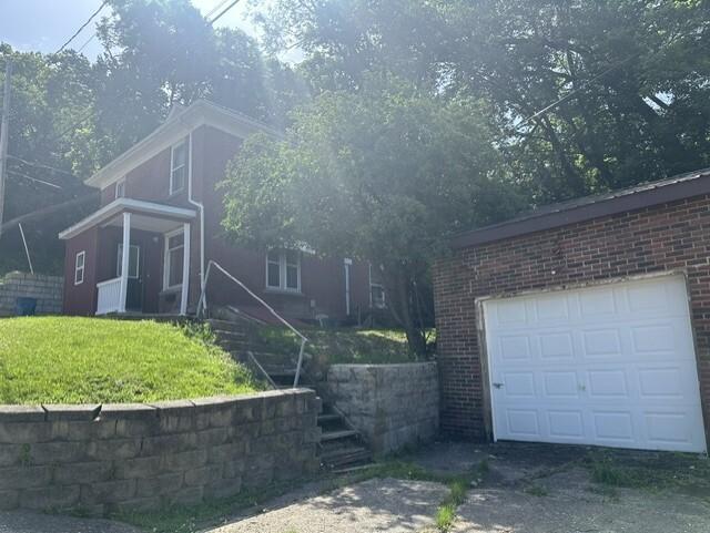 209 Quincy St., Savanna, IL 61074