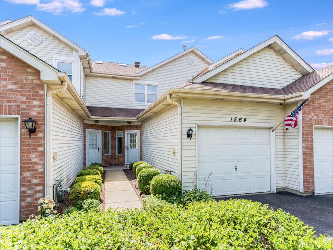 1564 Darien Lake Dr., Darien, IL 60561
