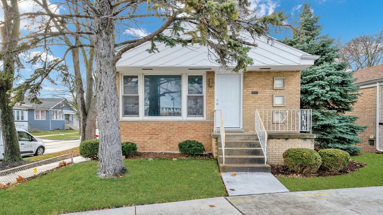 6420 Windsor Ave., Berwyn, IL 60402